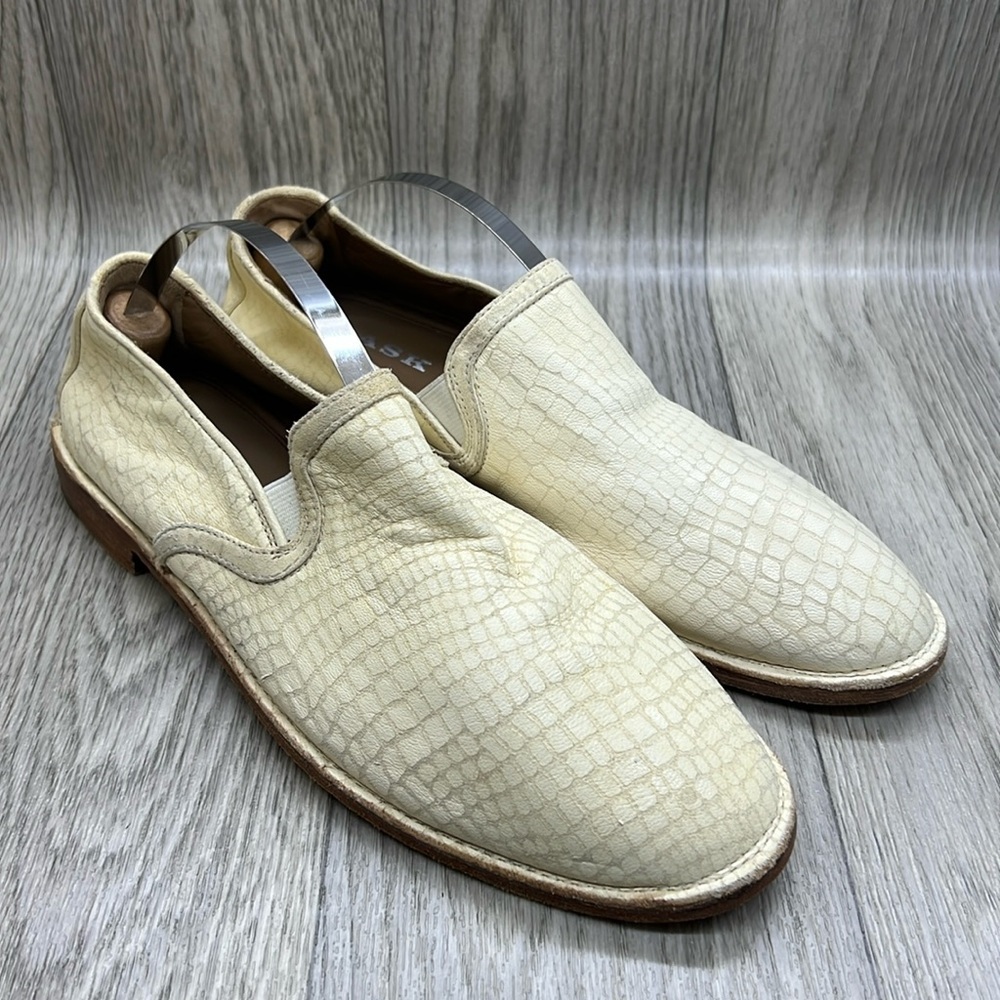 Trask Leather Flats